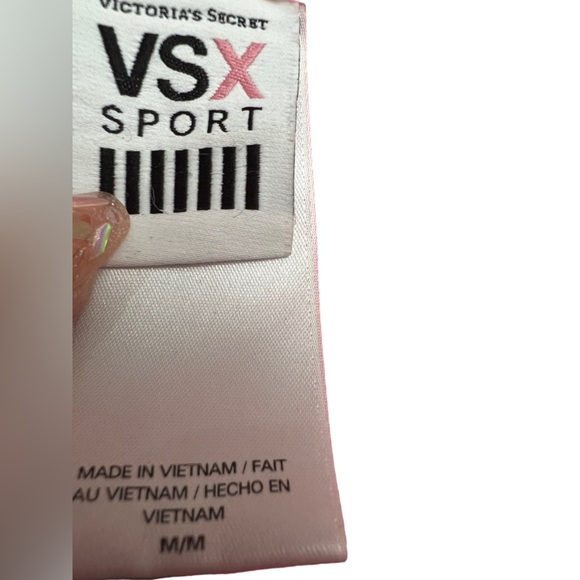 Victoria’s Secret sport medium zip up jacket - Picture 4 of 8